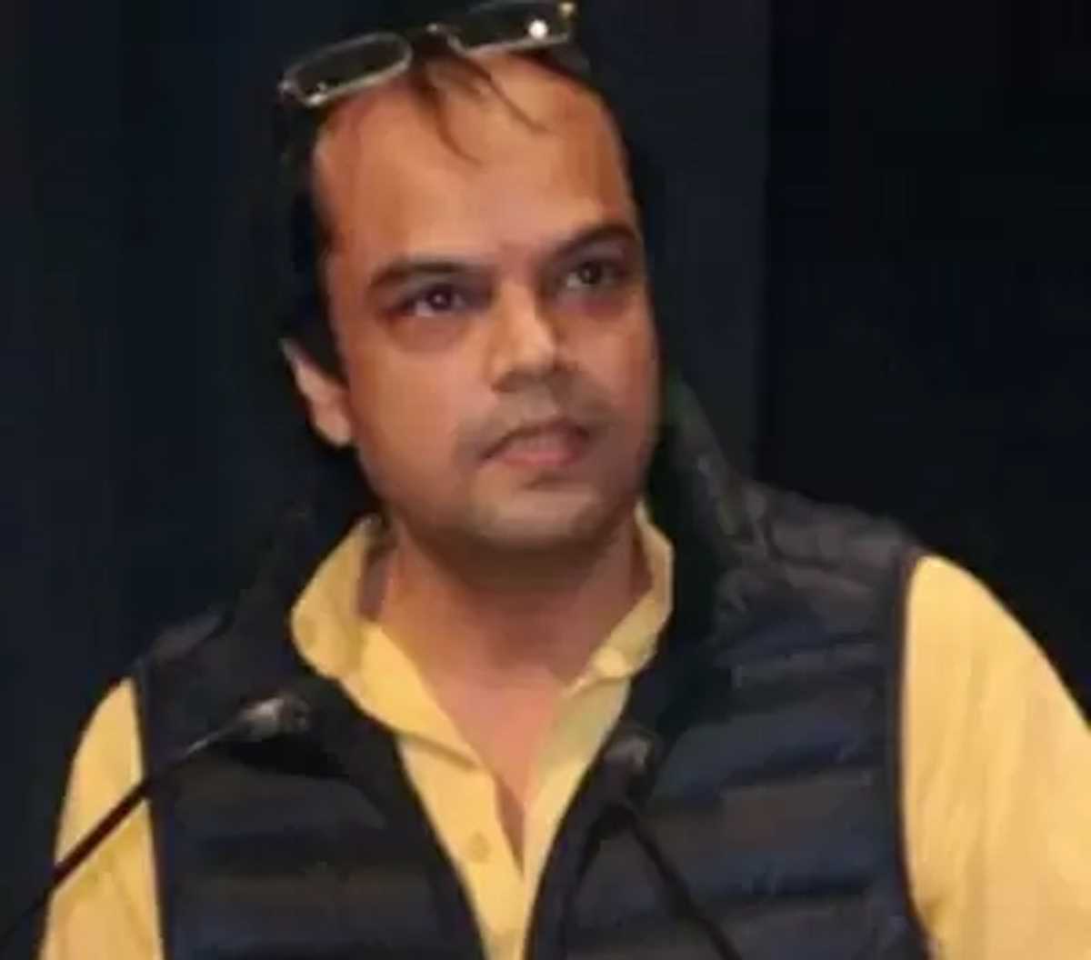 रुपये में गिरावट पर हकीकत मानने को तैयार नहीं सरकार : कांग्रेस रुपये में गिरावट पर हकीकत मानने को तैयार नहीं सरकार : कांग्रेस